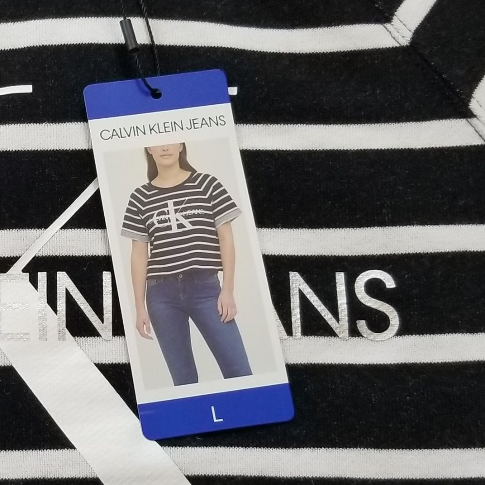 NEW Calvin Klein Monogram Logo Short Sleev… - Picture 9 of 9